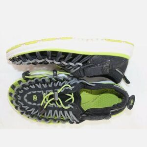 KEEN Kids Youth Boys or Girls Sz 13 Unseek Water Shoes Black/Gray/Green.
